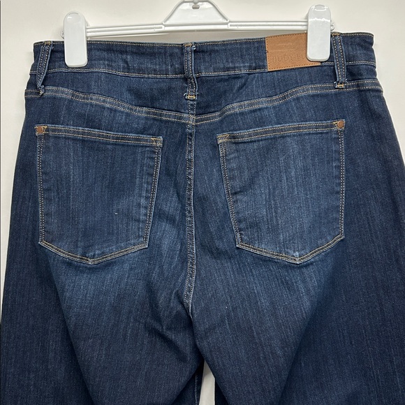 Judy Blue Women's Straight Leg Jeans - Deep Indigo size 18w - Picture 6 of 7